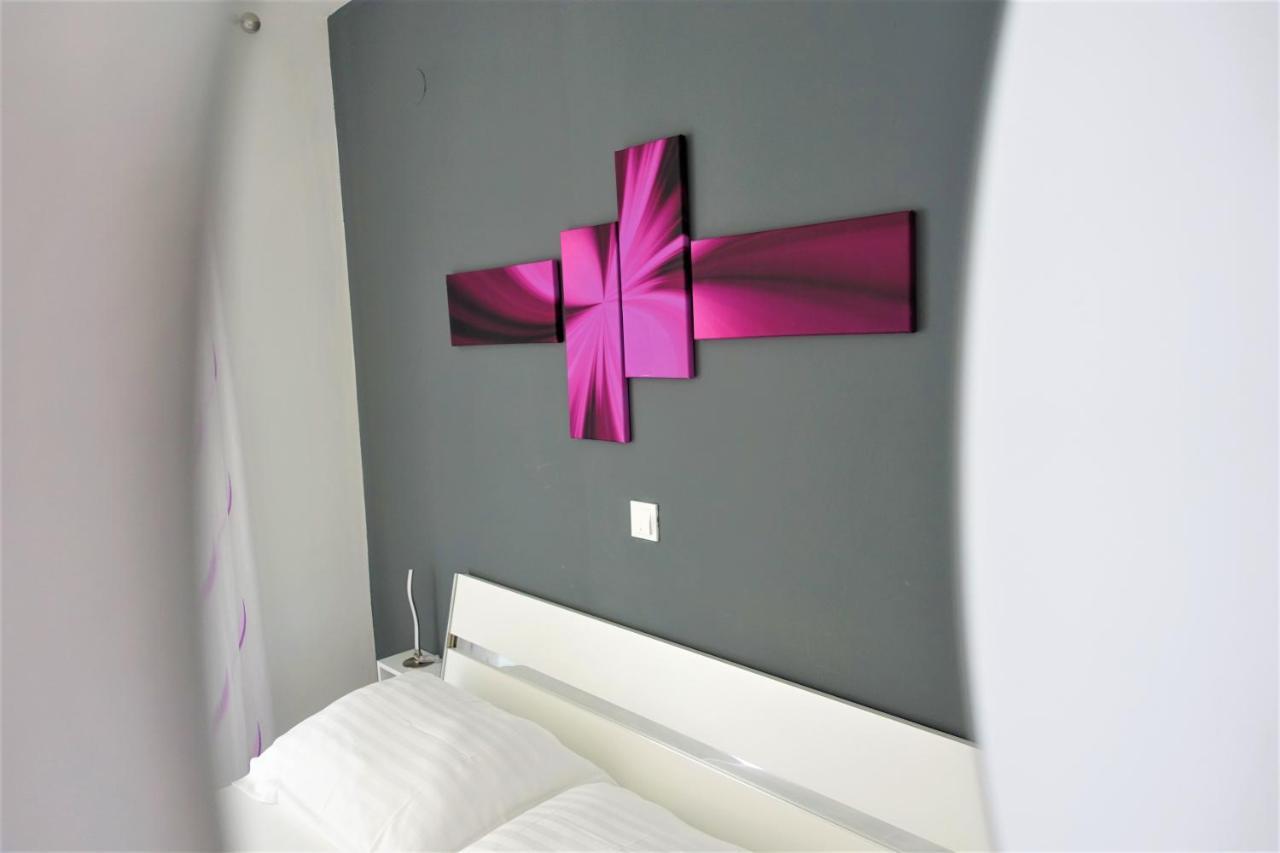 New And Modern Karavona Apartment *